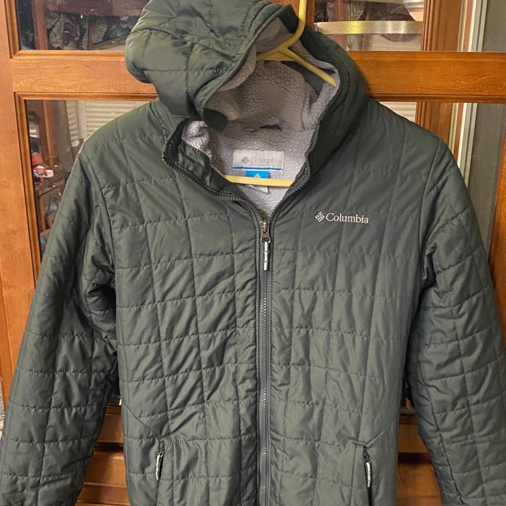 Kid’s Columbia Quilted Forest Green Large Jacket with Hood Fall Outdoor Camping
